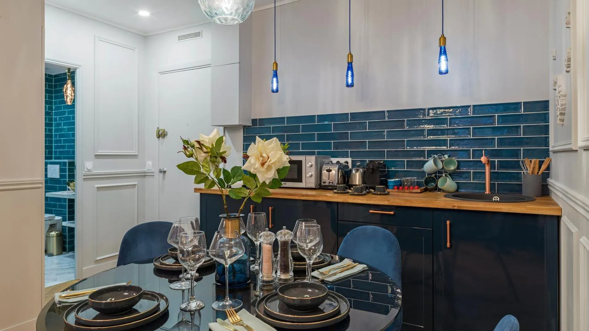 The Blue Pearl Apartment Paris